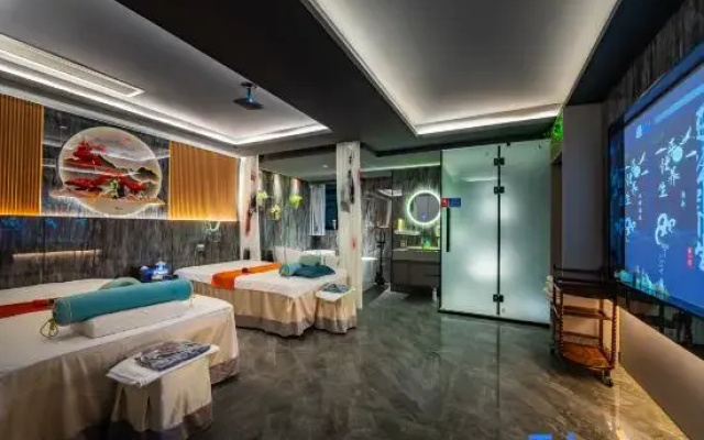The Perle Light Hotel (Wuxi Cultural Square Store)