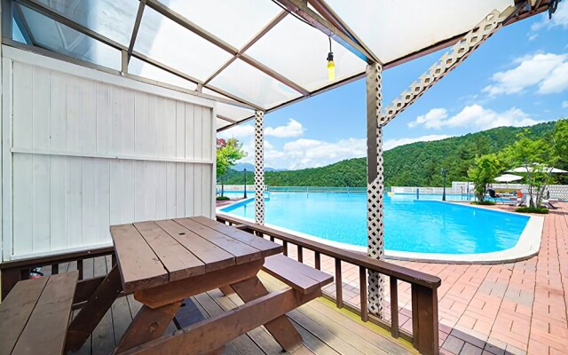 Yangyang Hillstar Pension