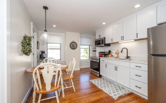Historic Ludlow Apt B