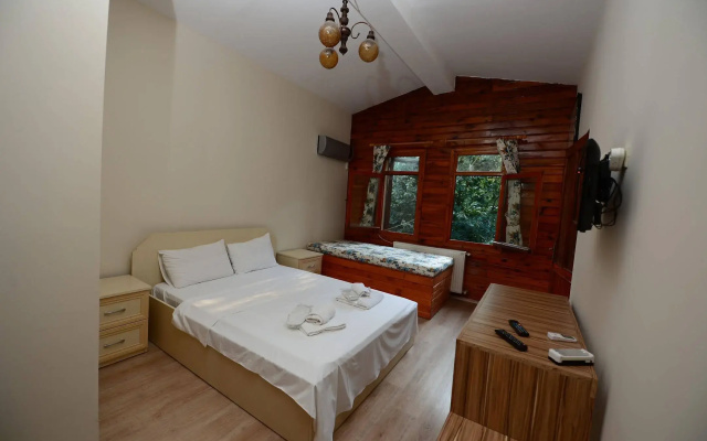 Sapanca Taş Ev & Bungalow
