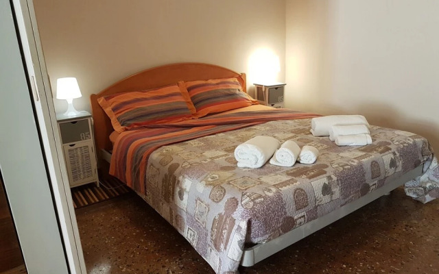 Spacious and Beautiful 60 sqm Apartment in the Very Heart of Bologna