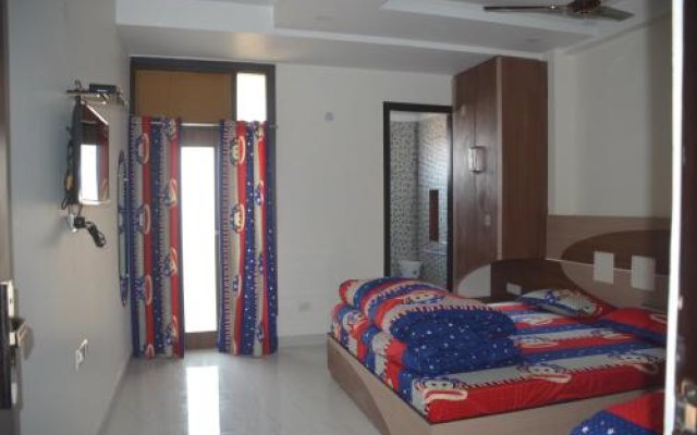 Goel Residency