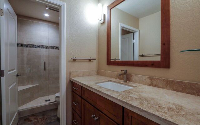 Mammoth West #129 - 3 Br Condo