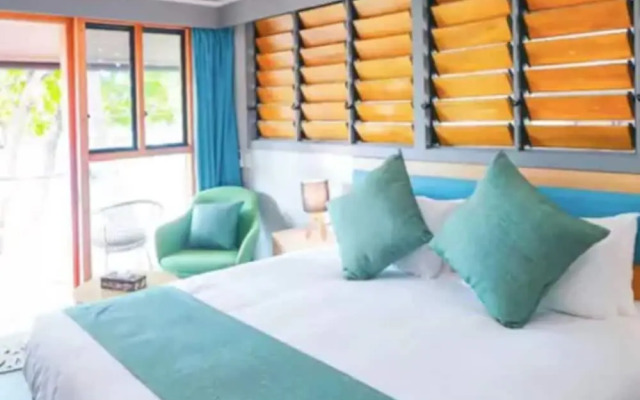 Serenity Island Resort