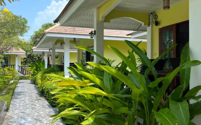 Thipburee Resort