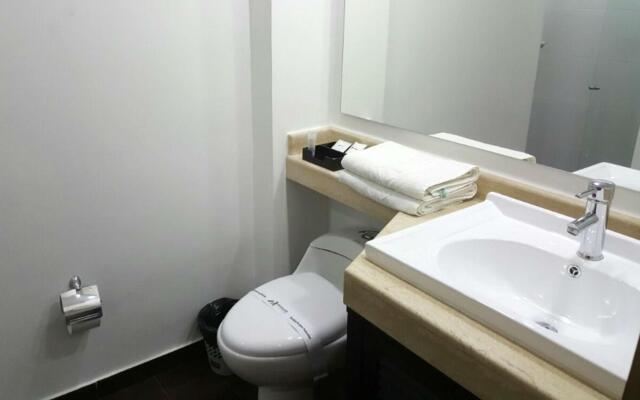 Travelers Suites Edificio Fontana Plaza