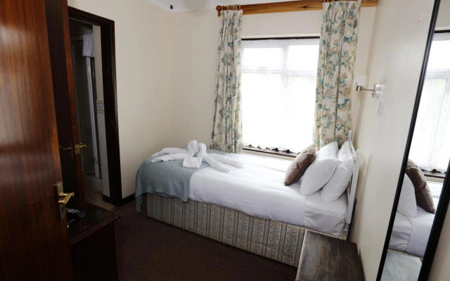 Aylesbray Lodge