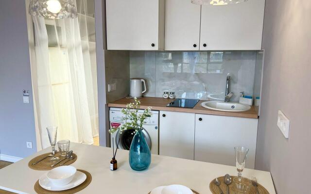 Апартаменты на улице Стрелкова 18 корпус 2