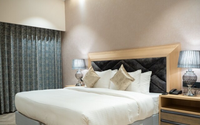 Hotel Clarks Inn Suites Kangra