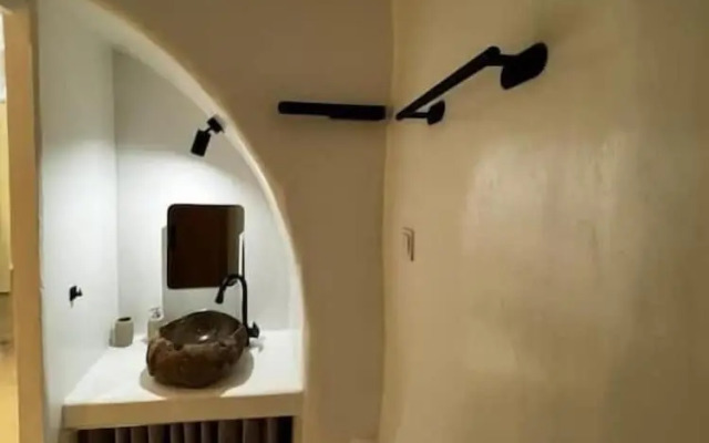 White Sand Cave Suite