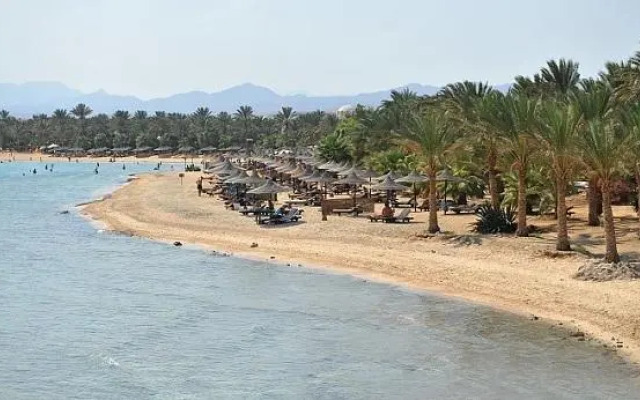 Brayka Lagoon Resort