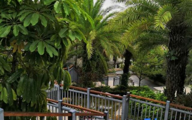 Sweetome Vacation Rentals (Dapeng Banshanhai)