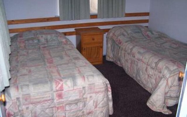 Bermuda Breezes Resort Motel