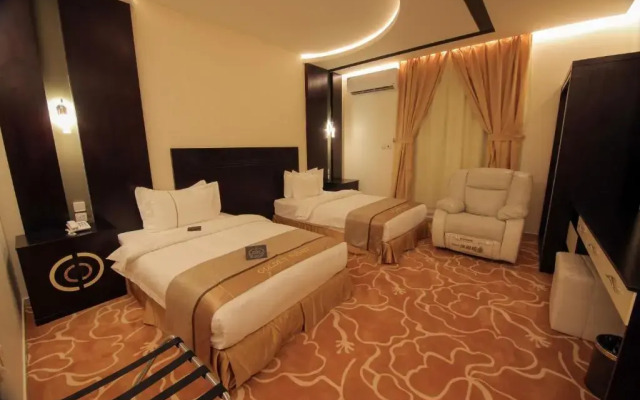 Golden Night Hotel