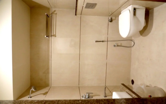 Hotel Adarsh Palace