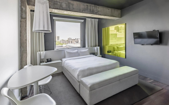 Hotel Zero 1
