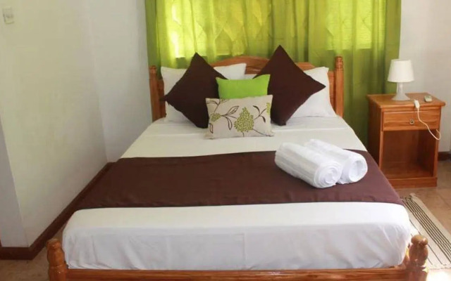 Albizia Lodge Reef Estate
