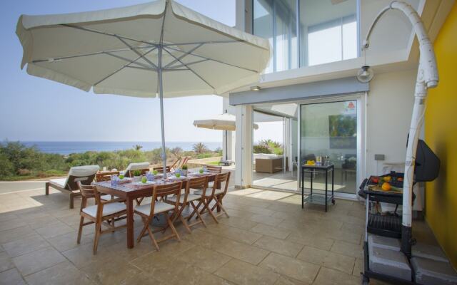 Nireas Seafront Villa 9