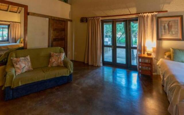 Impisi Safari Lodge