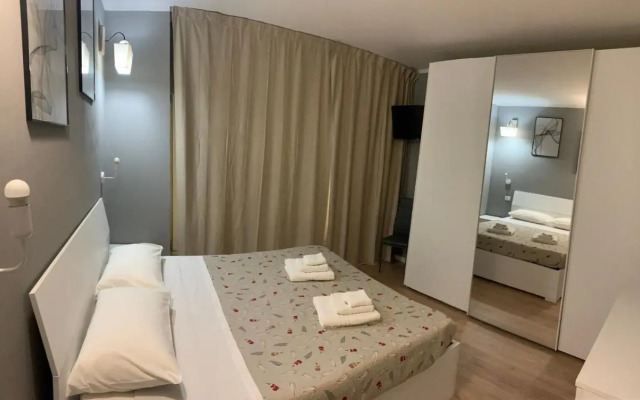 Marconi 30 Apartment