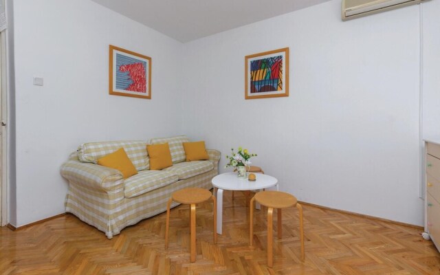 Nice Home in Dramalj With Wifi and 2 Bedrooms