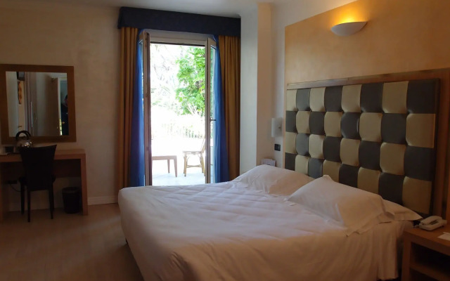 JR Resort Logos Forte dei Marmi