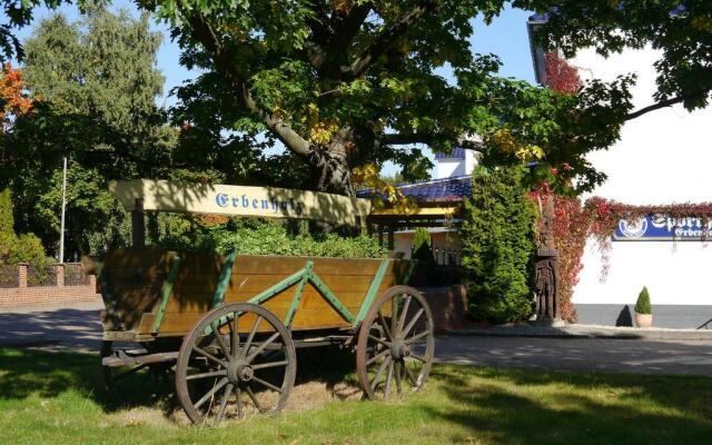 Erbenholz Hotel