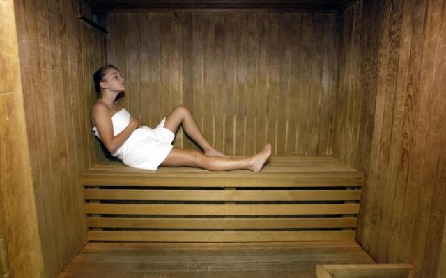 Gemini Court Holiday Apartments