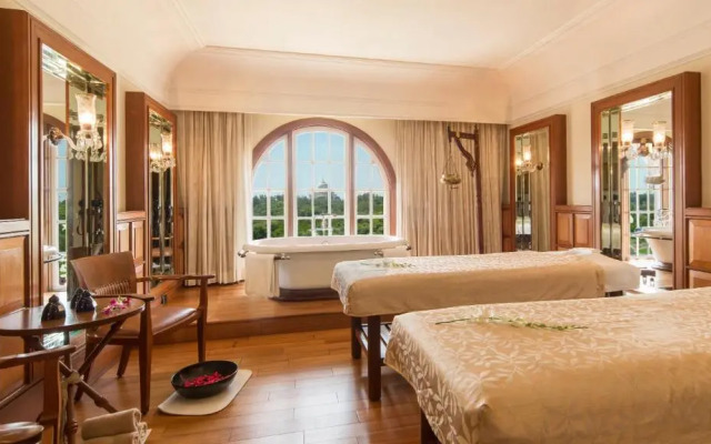 The Oberoi Amarvilas, Agra