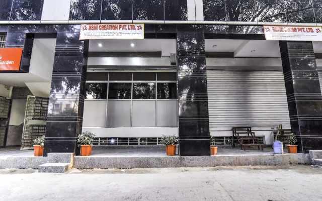 OYO Flagship 22449 Rajouri Garden J block
