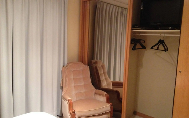 B&B Yaca