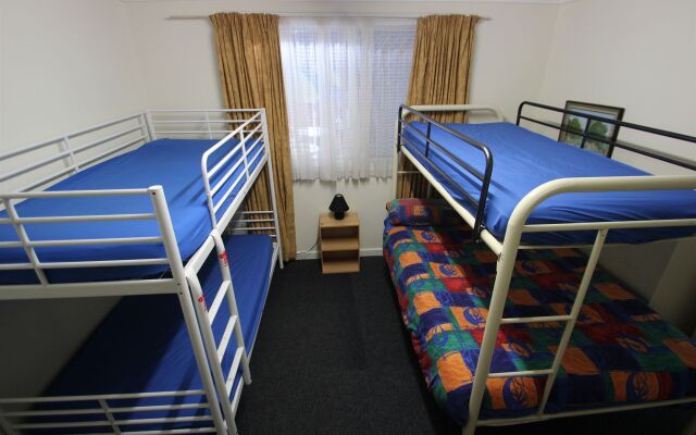 Dolphin Retreat Bunbury - Hostel