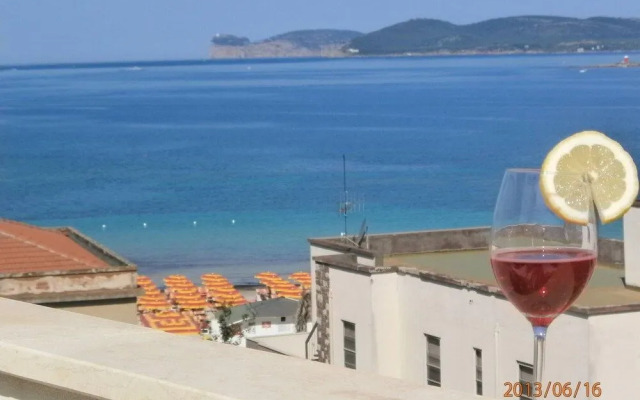 Faro Bianco Bb Fronte Mare