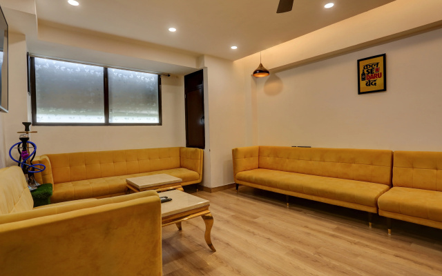 Fabhotel Golden Eye Inn