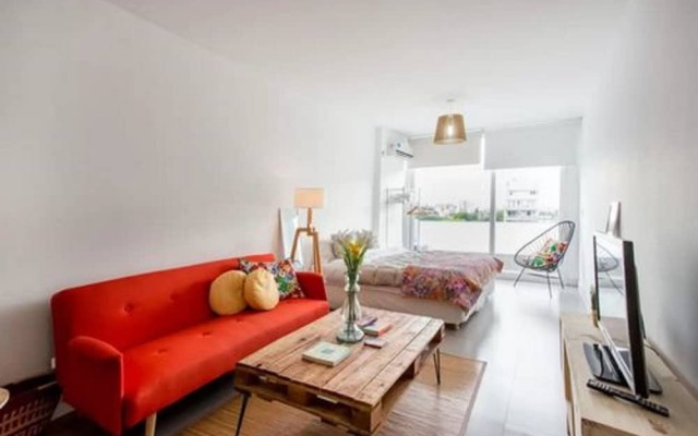 BA Hollywood Apartments