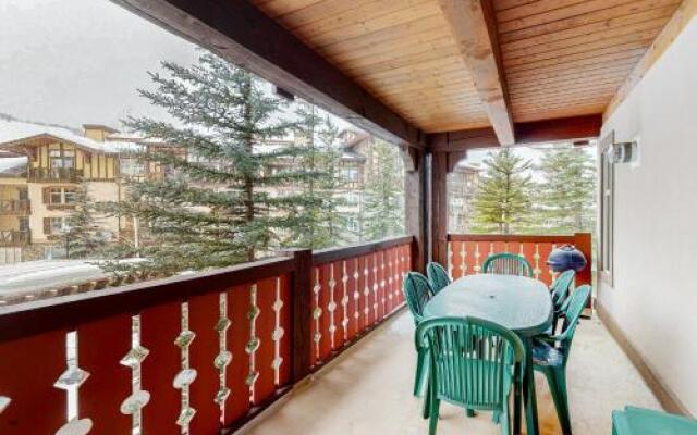 Eagle Springs East 201: Horsetail Suite