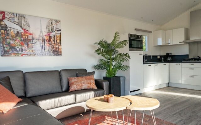Modern Chalet With Dishwasher Near Efteling