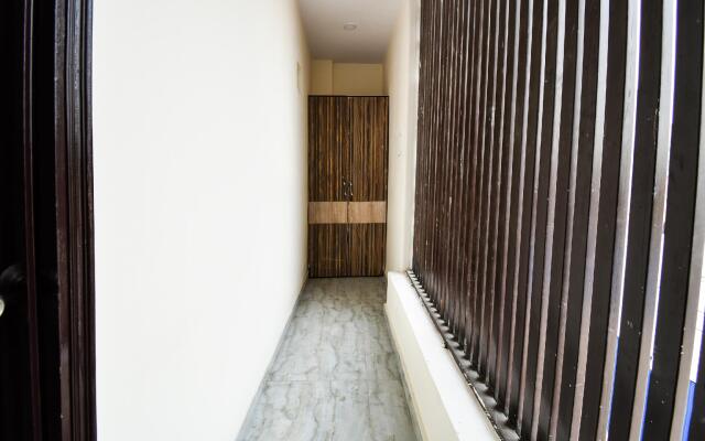 OYO Flagship 66872 Stay Together