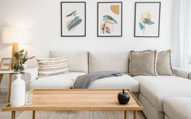 RI B2a- Relaxed Modern Flat in Benahavis