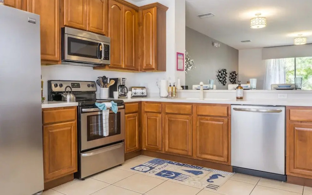 Tropical Dreams Townhome 3 Bedroom Condo by RedAwning