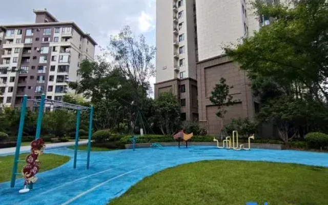 Tumeiji Cinema-style Homestay (Zunyi Wuyue Plaza)