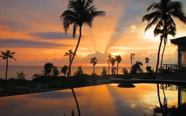 Sky Beach Club Rock House 4 Bedroom Home