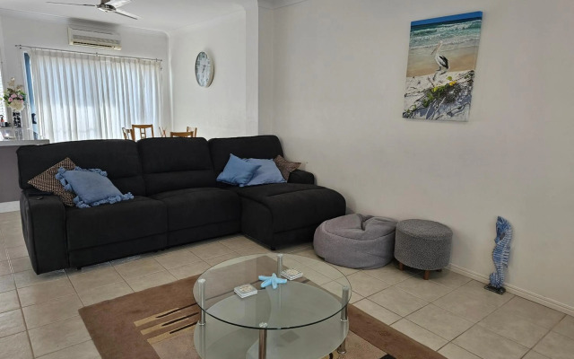 Koola Beach Apartments Bargara