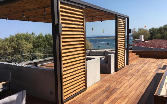 Athens windsurfing, Artemida Loutsa, Seaside Apartment