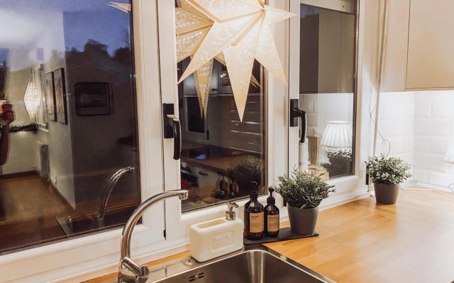 Bella Kalma, acogedora casa con parking, jardin y wifi