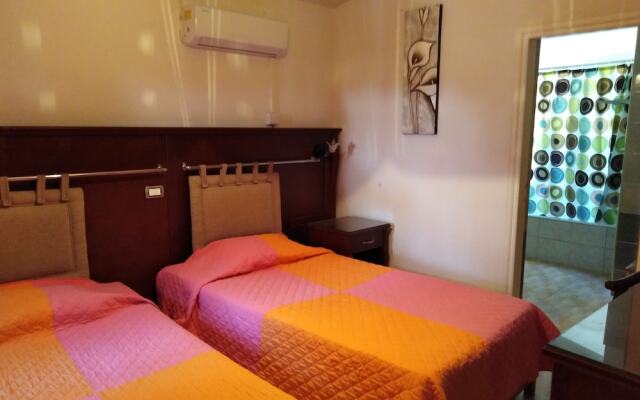 Lovely 7 Bedroom Villa !!