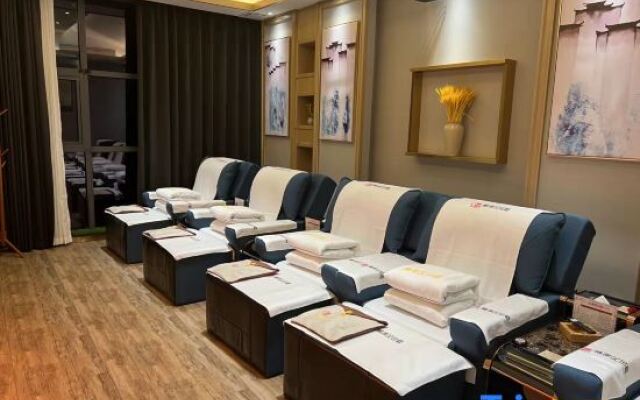 NATO·QiXin Begonia Hotel