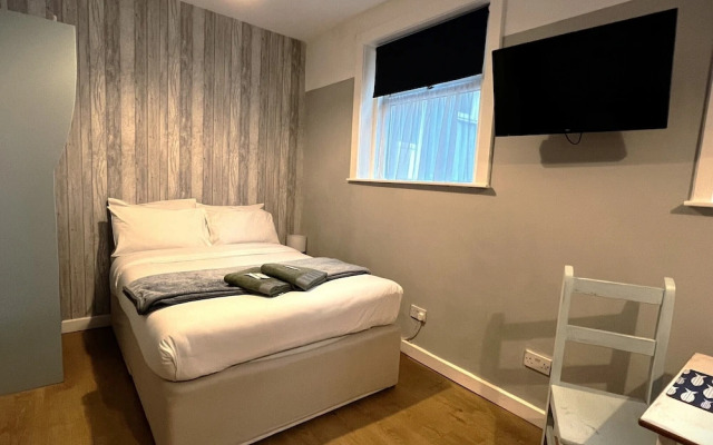 Central Cove Guesthouse