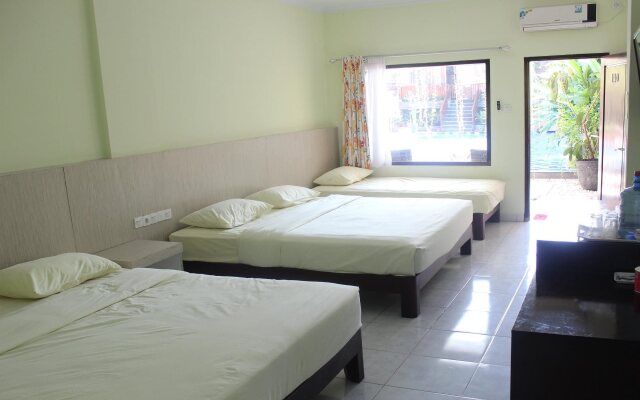 Holiday Beach Inn