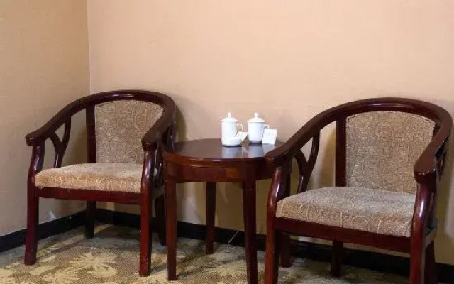 Qixian Jinbaihui Business Hotel
